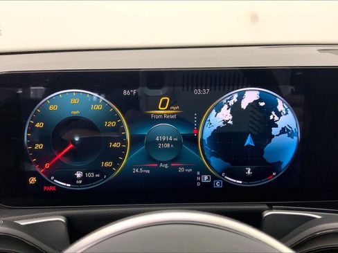 Certified 2022 Mercedes-Benz GLB 250 image 22
