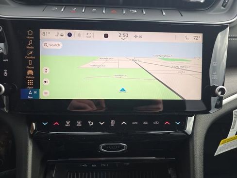 New 2026 Jeep Grand Cherokee Laredo image 20