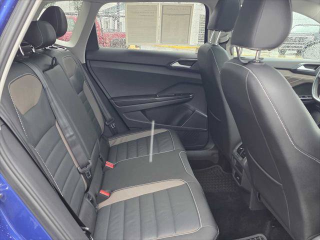 Used 2024 Volkswagen Taos SEL AWD/4WD image 12