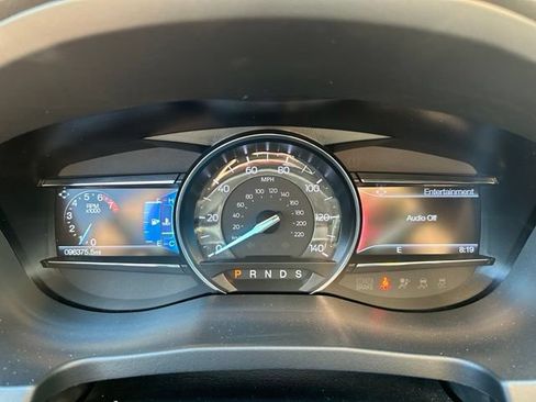 Used 2019 Ford Explorer XLT w/ Equipment Group 201A AWD/4WD image 2