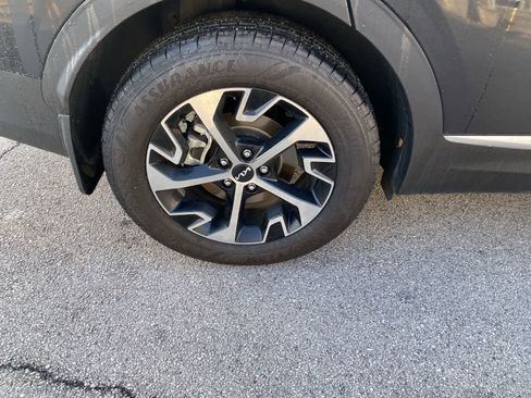 Used 2024 Kia Sportage EX w/ EX Premium Package image 6