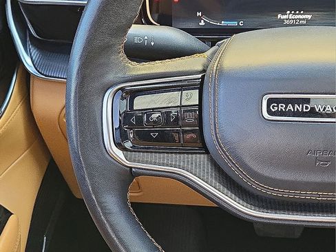 Used 2023 Jeep Grand Wagoneer Series III w/ Rear Seat Video Group 1 image 19