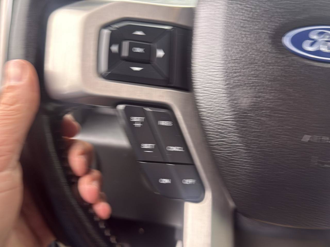 Used 2019 Ford F250 Platinum w/ FX4 Off-Road Package AWD/4WD image 25