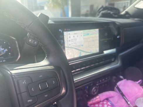 Used 2025 Chevrolet Silverado 2500 High Country w/ Midnight Edition image 11