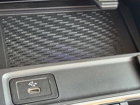 New 2026 Mercedes-Benz GLB 250 4MATIC image 26