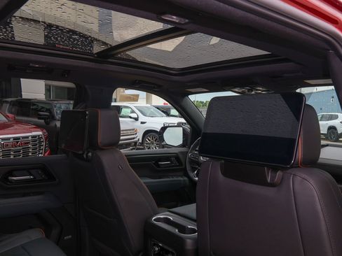New 2026 GMC Yukon XL AT4 w/ AT4 Premium Plus Package AWD/4WD image 45