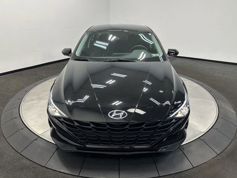 Certified 2023 Hyundai Elantra SEL image 2