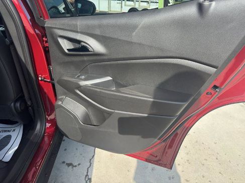 New 2025 Chevrolet Trax LT image 22