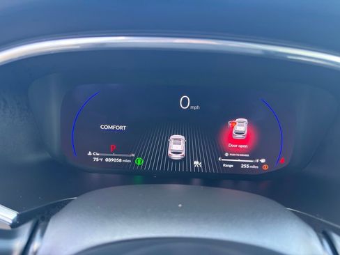 Certified 2024 Acura MDX SH-AWD w/ Technology Package image 24