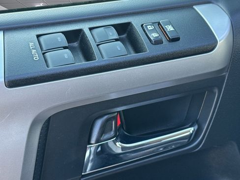 Used 2024 Toyota 4Runner SR5 image 12