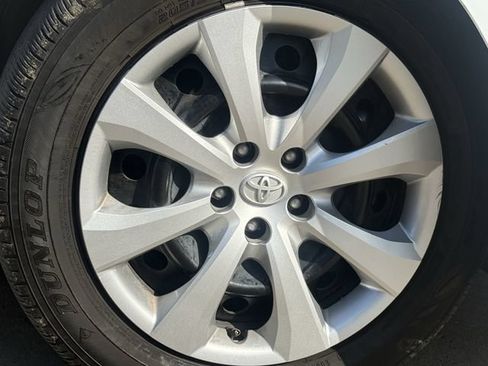 Used 2025 Toyota Corolla LE FWD image 10