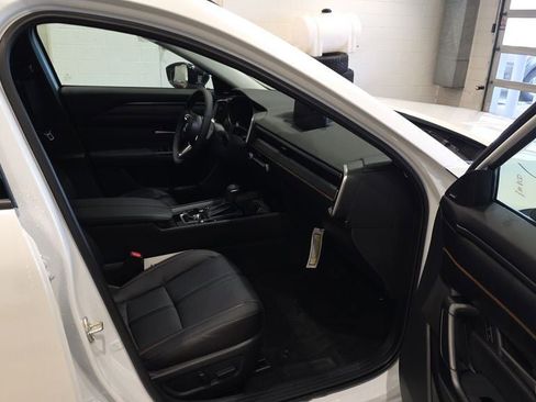 New 2026 MAZDA CX-50 AWD 2.5 Hybrid w/ Cargo Package image 17