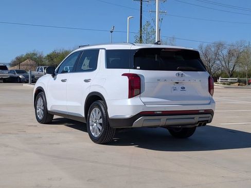 Used 2025 Hyundai Palisade SEL FWD image 4