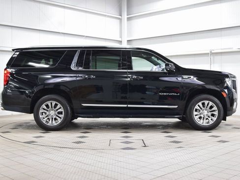Used 2024 GMC Yukon XL Denali w/ Max Trailering Package image 9
