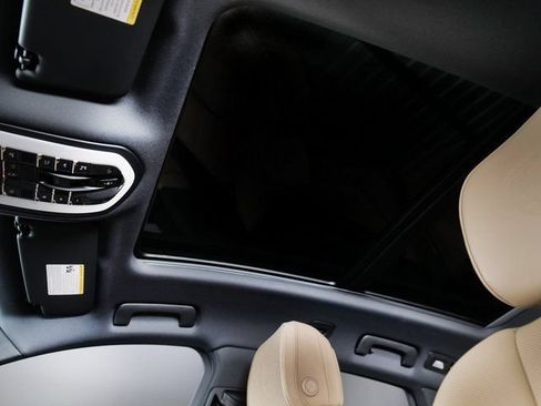 New 2026 Porsche Macan AWD/4WD image 26