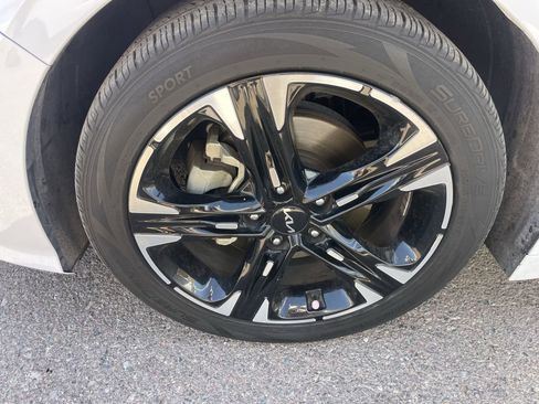 Used 2024 Kia K5 GT-Line w/ GT-Line Premium Package image 5