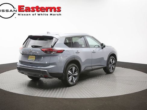 Used 2024 Nissan Rogue SL AWD/4WD image 40