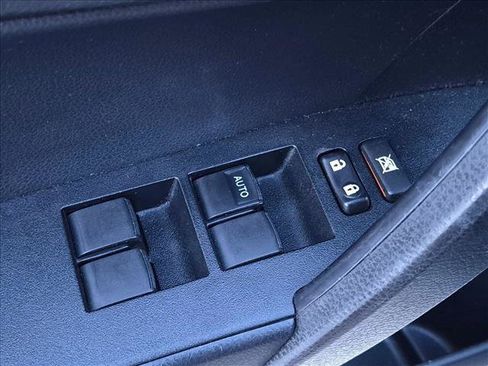 Used 2019 Toyota Corolla SE FWD image 12
