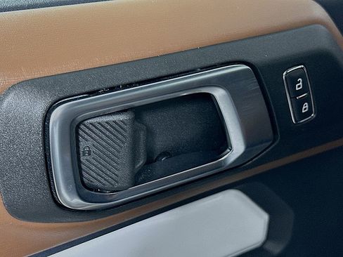 Used 2023 Ford Bronco Outer Banks image 19