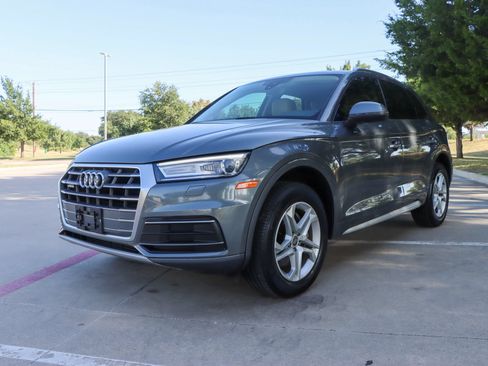 Used 2018 Audi Q5 2.0T Premium AWD/4WD image 3