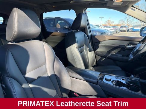 Used 2023 Nissan Rogue SV w/ SV Premium Package image 26