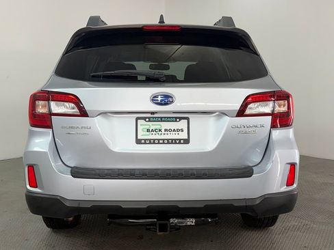 Used 2016 Subaru Outback 2.5i Premium AWD/4WD image 8