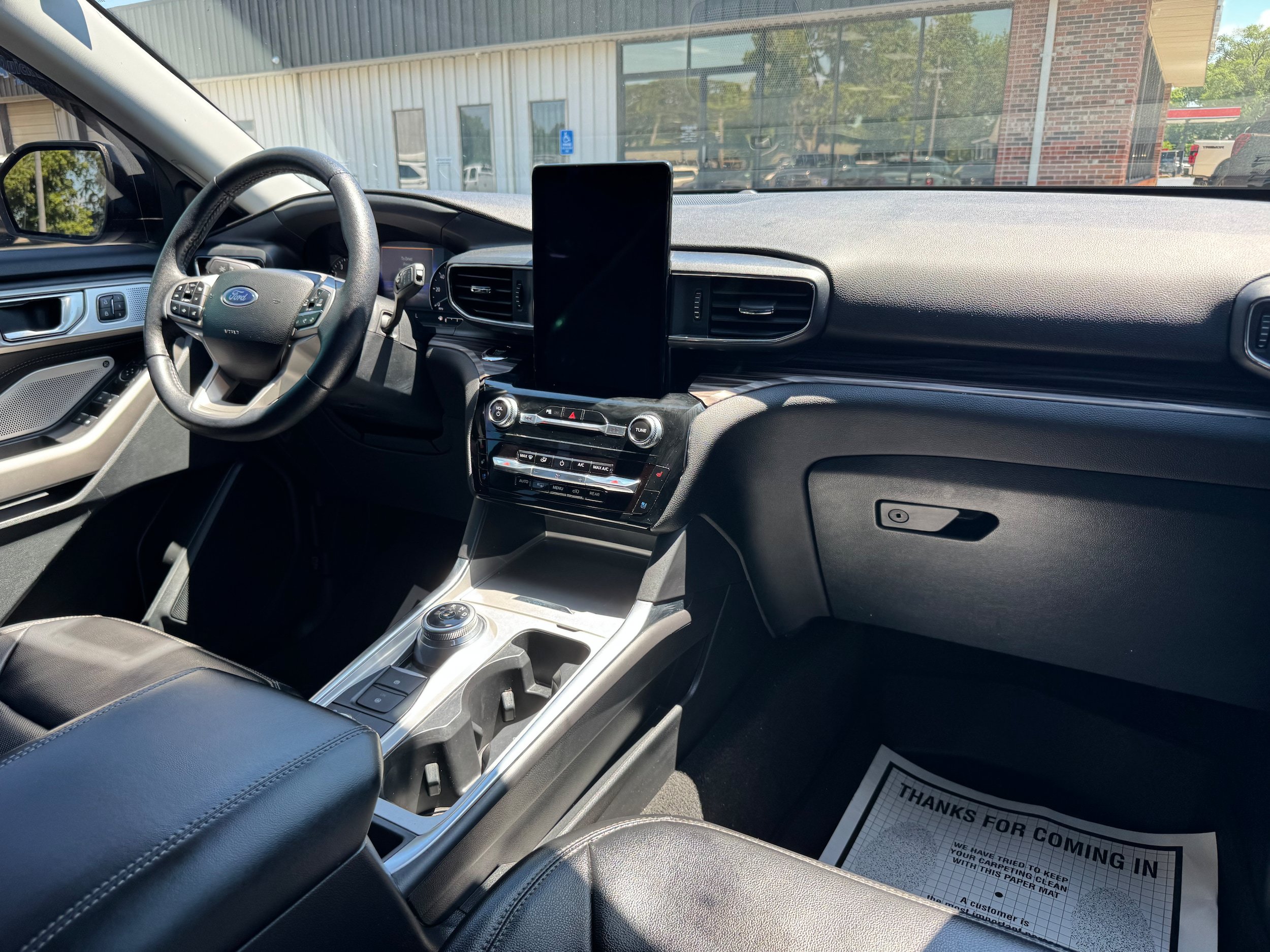 Used 2024 Ford Explorer Limited w/ Limited Technology Package AWD/4WD image 8