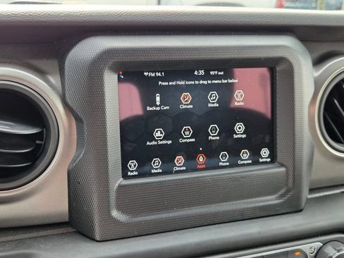 Used 2023 Jeep Wrangler Sport AWD/4WD image 24