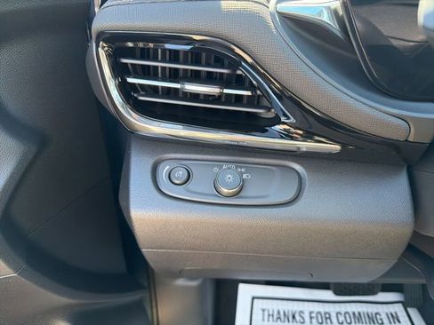 New 2026 Buick Envista Avenir FWD image 4