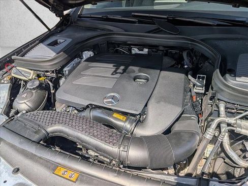 Used 2022 Mercedes-Benz GLC 300 4MATIC image 23