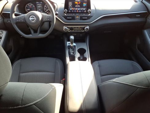 Used 2025 Nissan Altima 2.5 S image 16