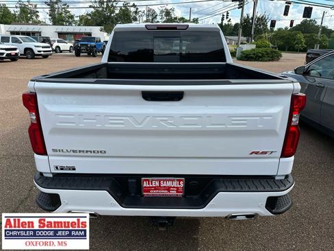 Used 2024 Chevrolet Silverado 1500 RST AWD/4WD image 4