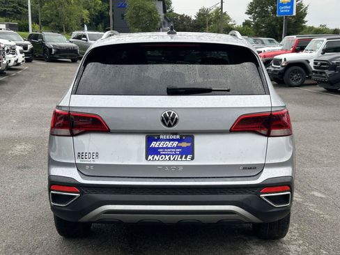 Used 2024 Volkswagen Taos SE AWD/4WD image 6