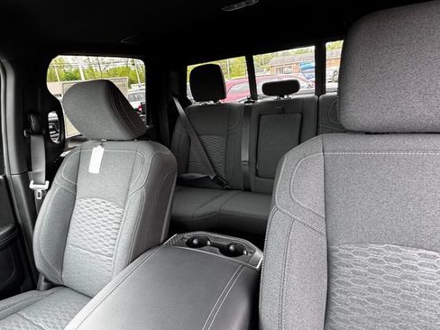 New 2026 RAM 2500 Big Horn AWD/4WD image 25