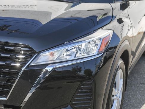 New 2025 Nissan Kicks Play S FWD image 4