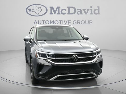 Used 2023 Volkswagen Taos SEL AWD/4WD image 2