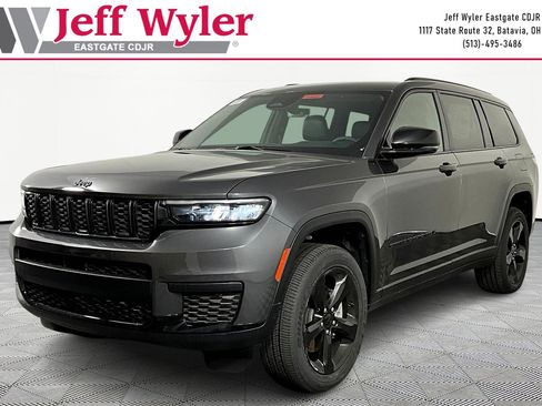 New 2025 Jeep Grand Cherokee L Altitude AWD/4WD image 1