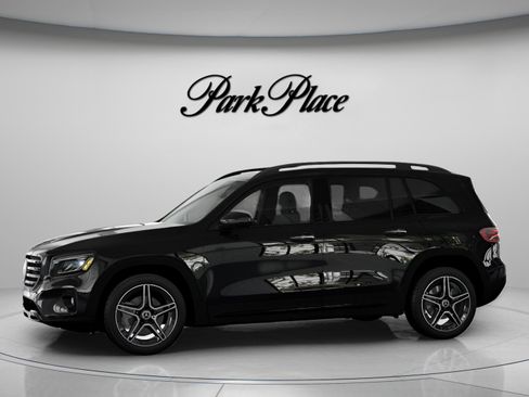 New 2026 Mercedes-Benz GLB 250 image 4