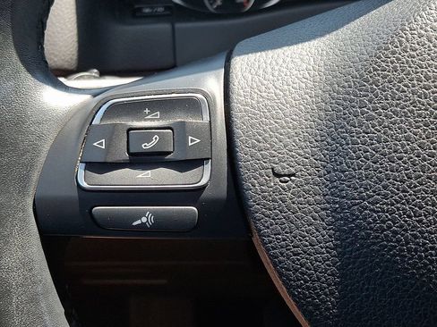 Used 2015 Volkswagen Tiguan SE AWD/4WD image 21