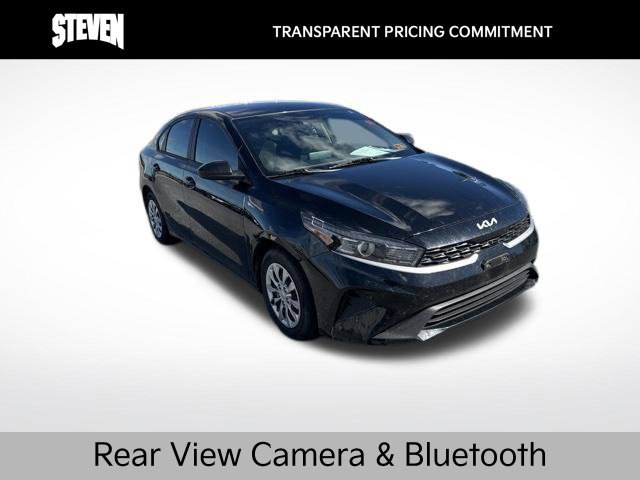 Used 2024 Kia Forte LX FWD image 1