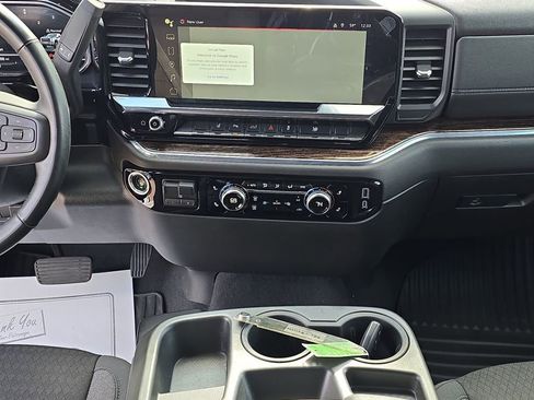 Certified 2024 GMC Sierra 2500 SLE w/ SLE Value Package; image 39