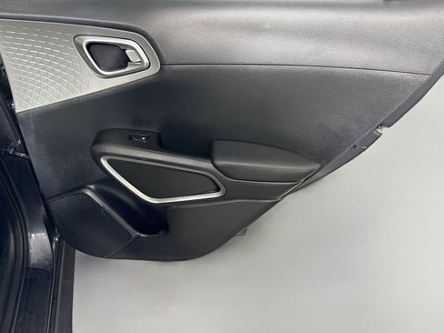Used 2022 Kia Soul LX w/ Technology Package FWD image 27