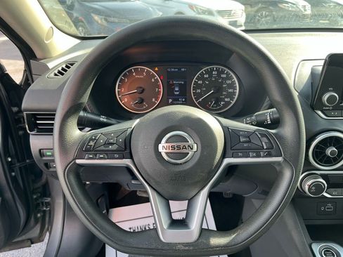 Used 2020 Nissan Sentra S image 11