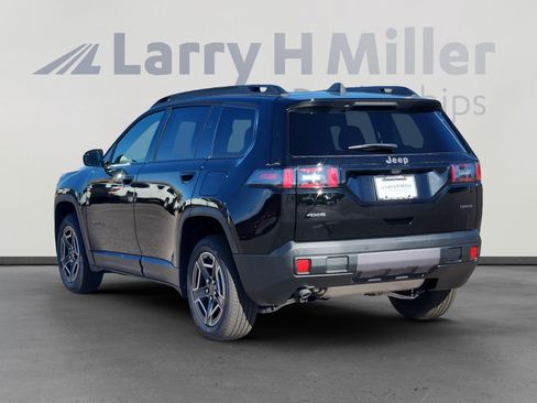 New 2026 Jeep Cherokee Laredo AWD/4WD image 4