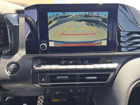 Certified 2025 Toyota Camry SE FWD image 28