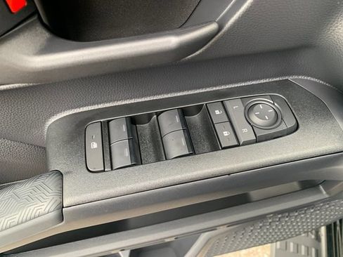 Used 2026 Toyota 4Runner SR5 AWD/4WD image 12