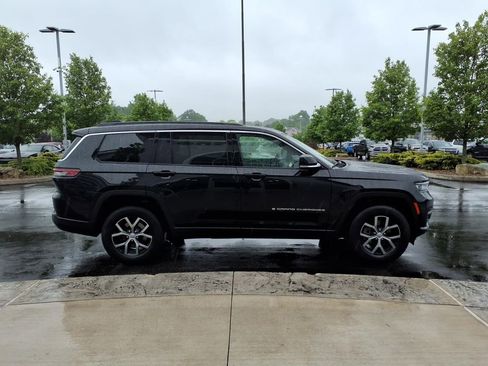 Used 2025 Jeep Grand Cherokee L Limited AWD/4WD image 5