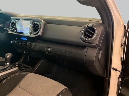 Used 2023 Toyota Tacoma TRD Off-Road AWD/4WD image 18