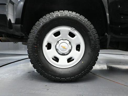 Used 2018 Chevrolet Colorado W/T image 14