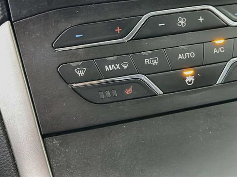 Used 2020 Ford Edge SEL w/ Convenience Package FWD image 22